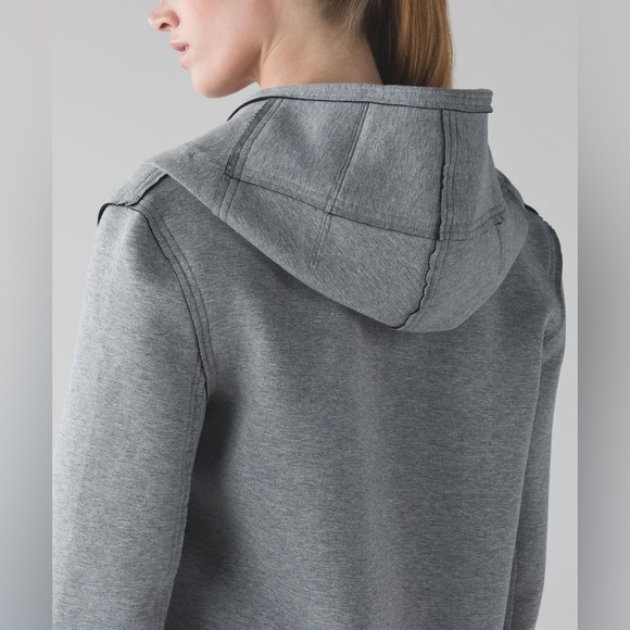 Lululemon &go When You’re Cold Wrap XL - Picture 7 of 7